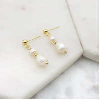 Gold Earrings Fresh Water Pearls